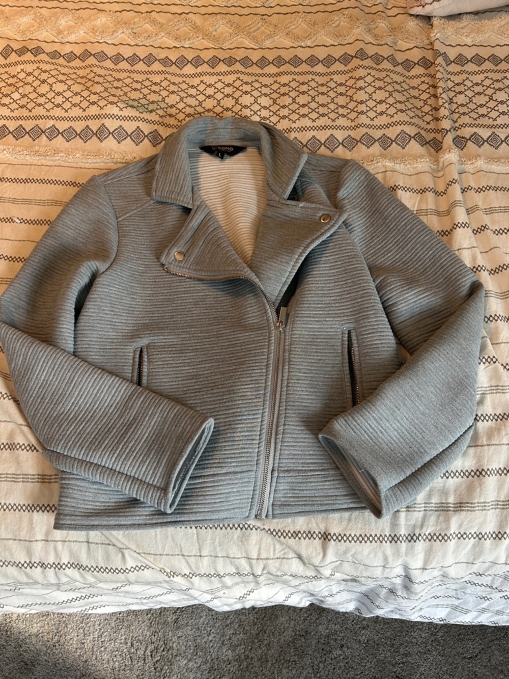 Cisono Women’s Ribbed Gray Moto Jacket